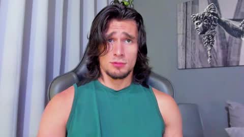 Axel online show from 03-08-25, 12:22