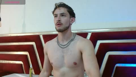 Snapshot of axel_porn_ chatting on 05-07-26, 12:38 Axel online show from 05-07-26, 12:38