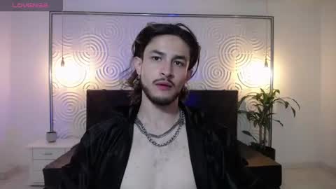 Axel  online show from 06-28-26, 12:38