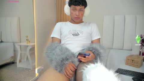 Snapshot of axel_ps chatting on 10-30-25, 04:25 Alex online show from 10-30-25, 04:25