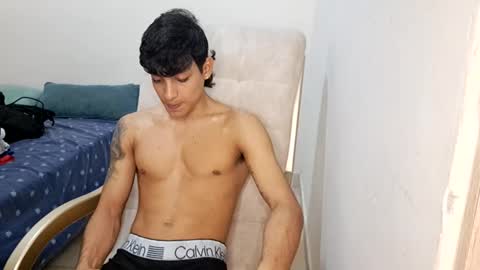 Snapshot of axel_rosse2 chatting on 01-17-26, 02:11 axel_rosse2 online show from 01-17-26, 02:11