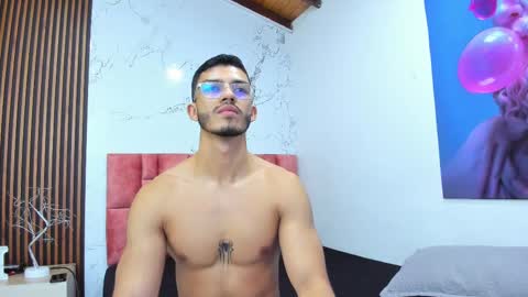 Axel  online show from 12-02-24, 09:13