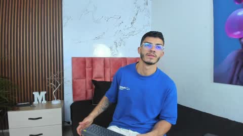 Axel  online show from 12-09-24, 05:29