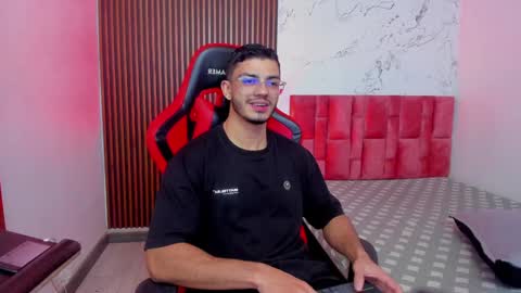 Axel  online show from 12-29-24, 08:48