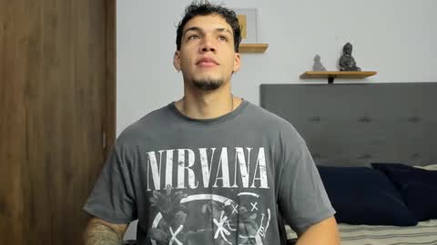 INDEPENDENT MODEL  online show from 10-05-25, 05:50