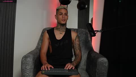 Agustin online show from 12-14-24, 12:01