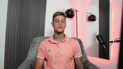 Agustin online show from 02-10-25, 10:09