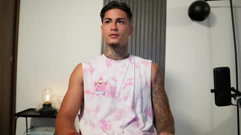 Agustin online show from 10-08-25, 08:06