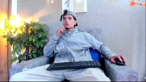 axel  online show from 10-08-25, 06:05