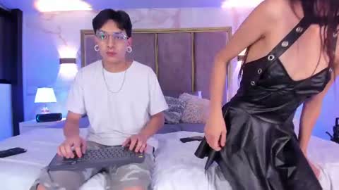 Snapshot of axelandrenata chatting on 06-18-26, 09:14 Axel and Renata online show from 06-18-26, 09:14