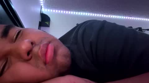 axelfigueroa2 online show from 10-17-25, 04:37