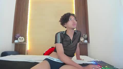 axelfox_ online show from 02-19-25, 04:44