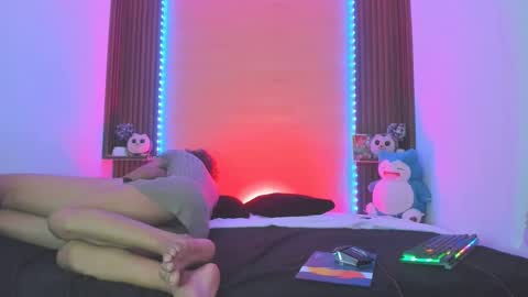 axelfox_ online show from 02-22-25, 04:40