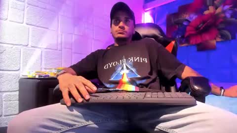 Axell Cross2 online show from 10-23-25, 02:00