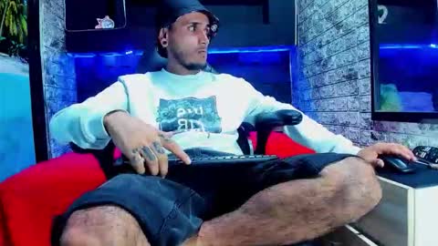 Axell Cross2 online show from 05-12-26, 02:19