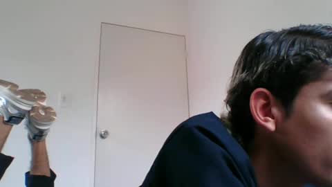 Axel  online show from 02-07-25, 05:40