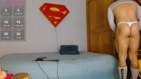 Snapshot of axellblue chatting on 05-28-26, 01:14 axellblue online show from 05-28-26, 01:14