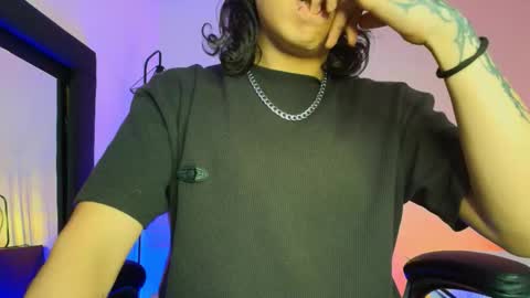 Snapshot of axellkush chatting on 03-21-26, 08:19 AxellKush online show from 03-21-26, 08:19