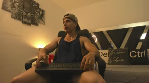 axelmartinezz online show from 05-05-26, 09:01