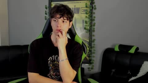 Axel Raven online show from 12-24-24, 05:23