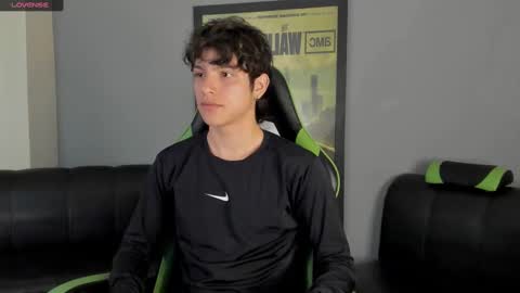 Axel Raven online show from 01-07-25, 04:37