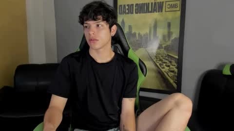 Axel Raven online show from 01-08-25, 01:52