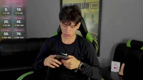 Axel Raven online show from 01-20-25, 04:23