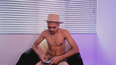 Axel online show from 06-07-26, 04:55
