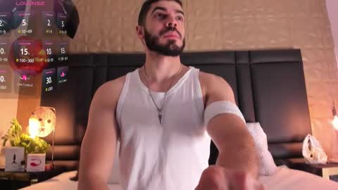 Axel Thompsom online show from 10-18-25, 12:39