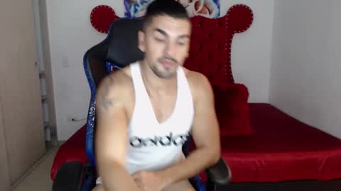 Snapshot of axelwinters_ chatting on 03-04-26, 11:27 Axel online show from 03-04-26, 11:27