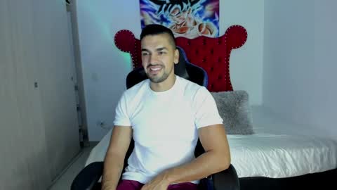 Snapshot of axelwinters_ chatting on 04-20-26, 10:29 Axel online show from 04-20-26, 10:29
