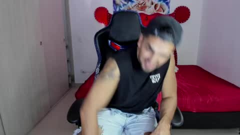Snapshot of axelwinters_ chatting on 05-01-26, 11:20 Axel online show from 05-01-26, 11:20