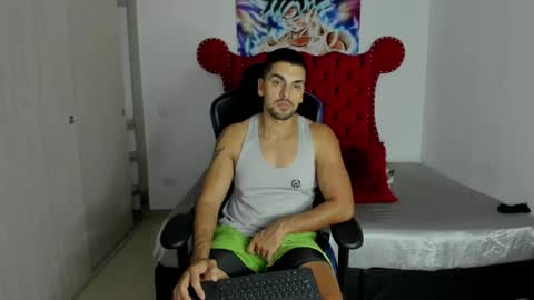 Snapshot of axelwinters_ chatting on 05-13-26, 11:33 Axel online show from 05-13-26, 11:33