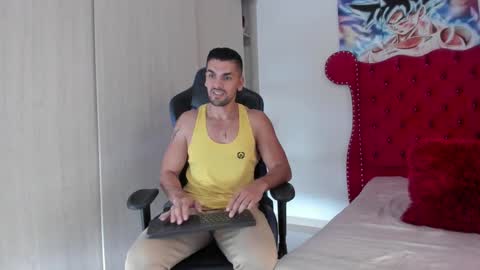 Snapshot of axelwinters__ chatting on 09-15-25, 09:04 Axel online show from 09-15-25, 09:04