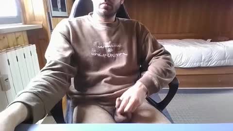 Axel online show from 03-22-26, 11:24