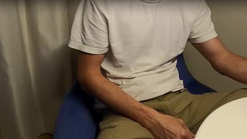 Axl online show from 09-14-25, 10:42