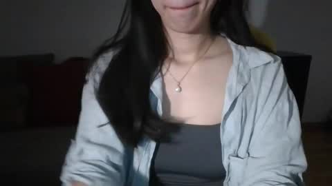 axue online show from 12-04-25, 09:23