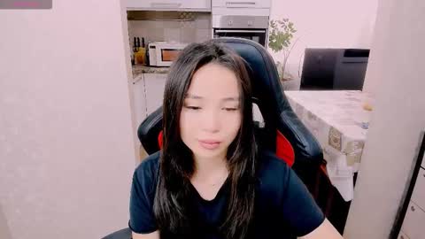 Snapshot of aya_moon chatting on 11-06-25, 04:35 Aya Moon online show from 11-06-25, 04:35