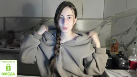 Ayesha online show from 01-10-26, 10:47