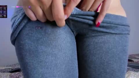 Mariana online show from 10-14-25, 08:20