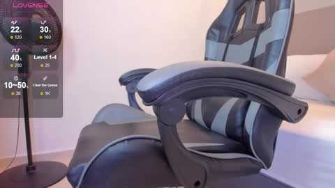 Alyda Jaramillo online show from 04-30-26, 09:08