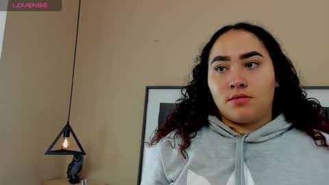 Ayla online show from 09-18-25, 02:13