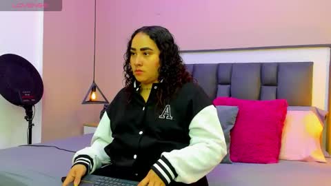 Ayla online show from 09-22-25, 01:51