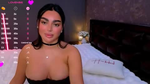 Snapshot of aylademir chatting on 09-30-25, 09:20 Ayla online show from 09-30-25, 09:20