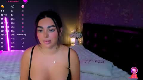 Snapshot of aylademir chatting on 10-22-25, 08:08 Ayla online show from 10-22-25, 08:08