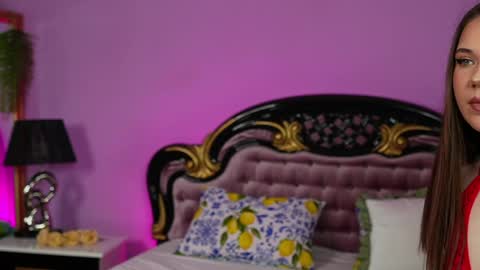Snapshot of aylawhisper chatting on 05-20-26, 05:19 Ayla online show from 05-20-26, 05:19