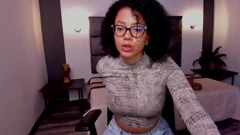 Ayleen online show from 02-01-25, 12:26