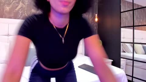 Ayleen online show from 03-17-26, 01:36