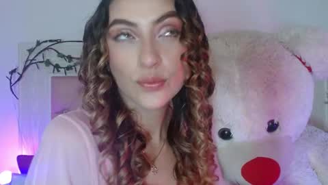 AYLEEN    online show from 05-26-26, 01:45