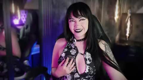 Aylen online show from 06-18-26, 06:45